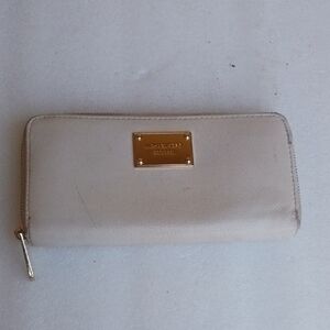 Michael Kors Cream Zip-Around Wallet